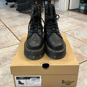 Dr Marten Jadon III Pisa leather boots
